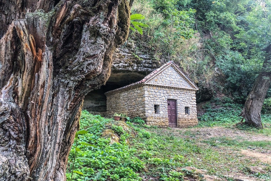 Le Grotte di San Ponzo: un luogo pieno di mistero in Oltrepò Pavese