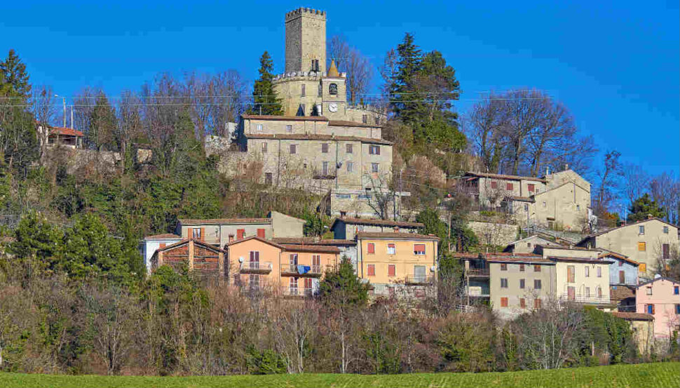 Castello Di Pietragavina - Castelli In Oltrepò Pavese