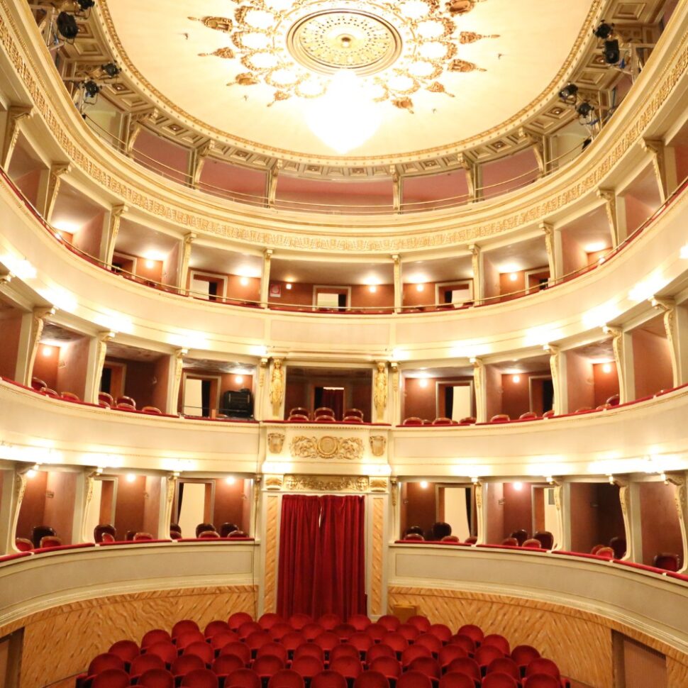 Teatro Sociale Stradella Interno - Vivioltrepò