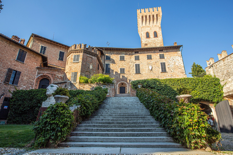 Castello Di Cigognola - Oltrepo Pavese