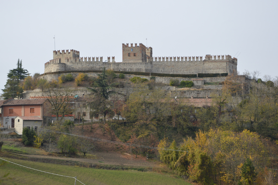 Castello di Montesegale - Oltrepo Pavese