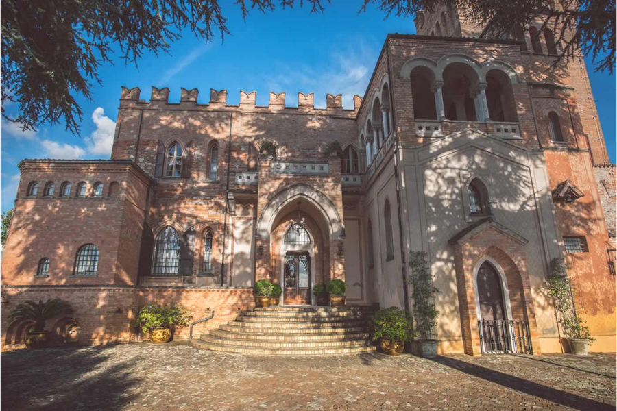 Castello di Mornico Losana - Oltrepo Pavese