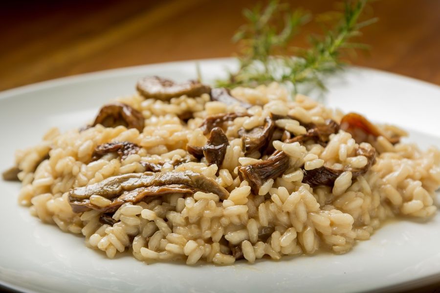 risotto ai funghi piatto tipico in Oltrepò Pavese